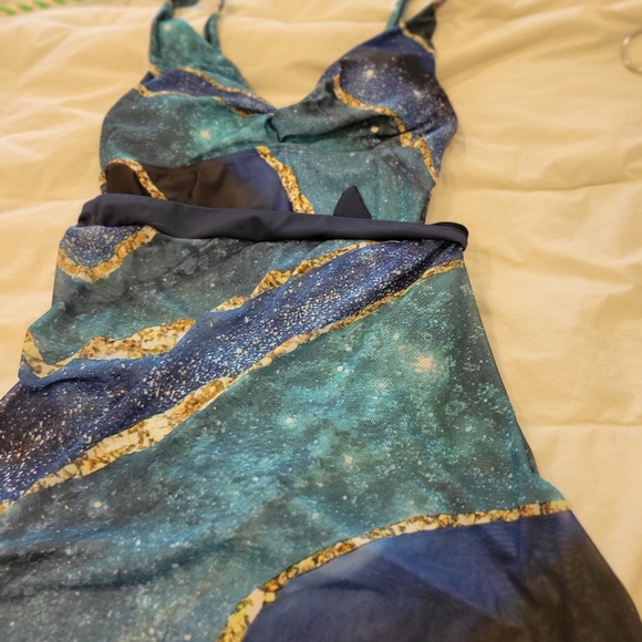 One Piece Bathing Suit With Wrap Around Cover Up Medium - Picture 5 of 8